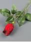 Ветка бархатного бутона розы 44 см (красный с черным кантом)